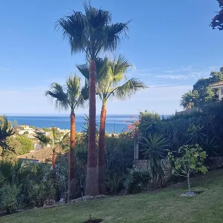 Near Sea & Golf, Riviera 2 Bed 2 Bath With Pool!