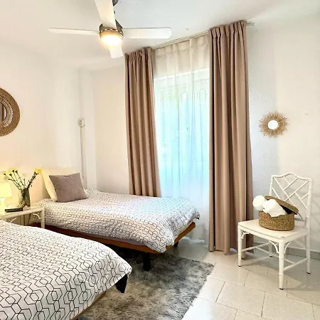 Near Sea & Golf, Riviera 2 Bed 2 Bath With Pool! Apartment